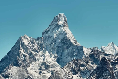 ama-dablam