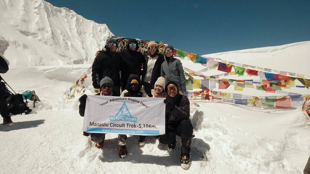Mt-Manaslu-Circuit-Trek-in-spring