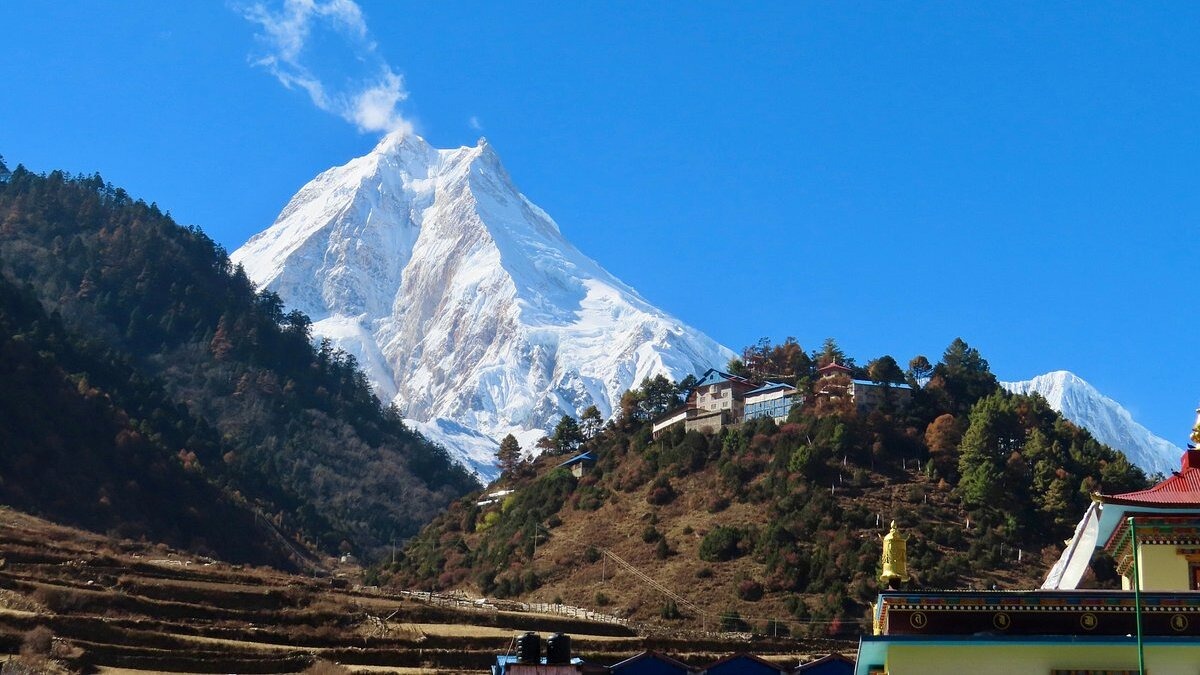 manaslu-circuit-trek-cost-2026-2027