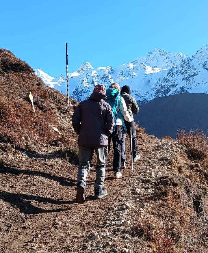 trek-to-langtang-valley
